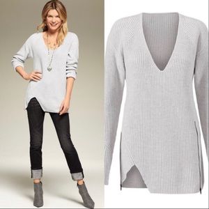 CAbi Gray Deep V Side Zip Pullover Sweater Size Medium